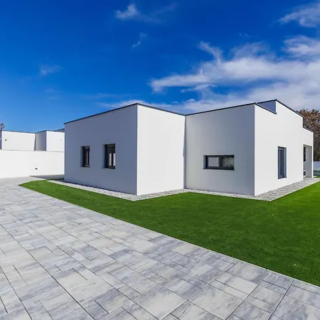 Villa Jagoda By Interhome Ladici