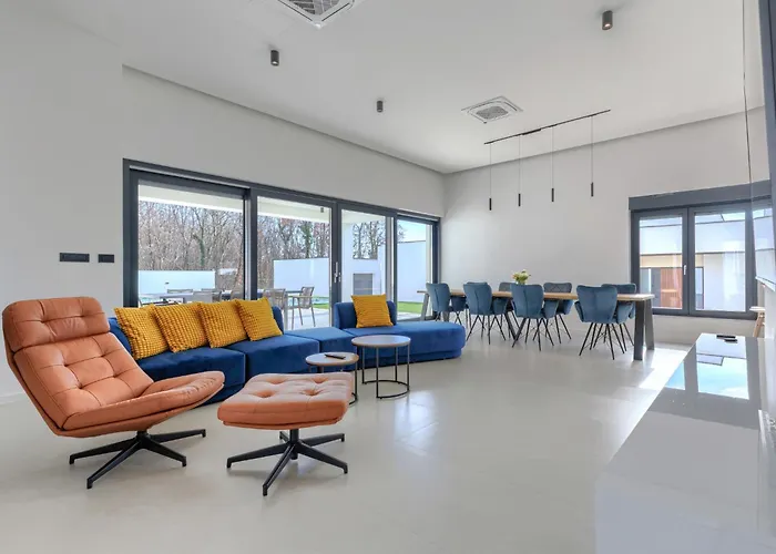 Jagoda By Interhome Ladici