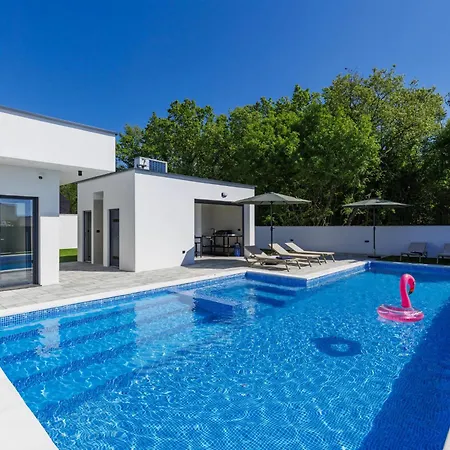 Jagoda By Interhome فيلة Ladici
